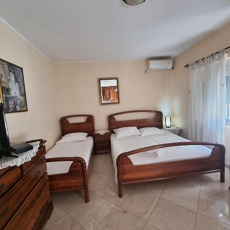 Apartment On The Shore Of The Bay Of Kotor With Free Wi-Fi 외부 사진