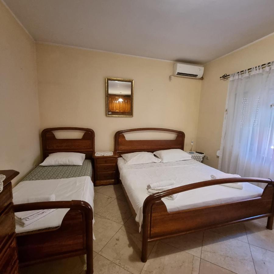 Apartment On The Shore Of The Bay Of Kotor With Free Wi-Fi 외부 사진